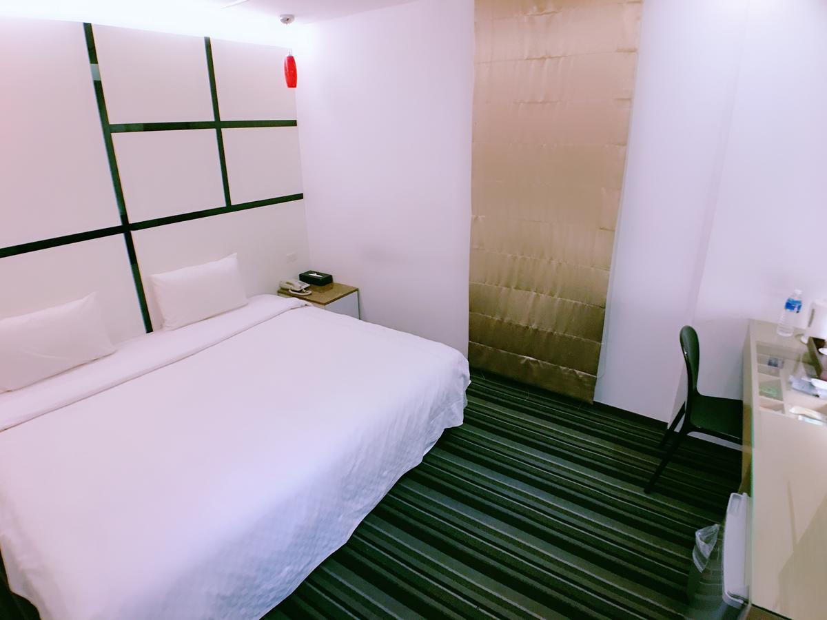 Meng Qi Hotel Taipei Bagian luar foto